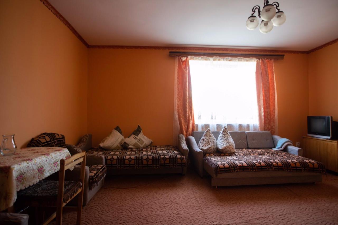 Guest House In Drachino Svaljava Exteriér fotografie
