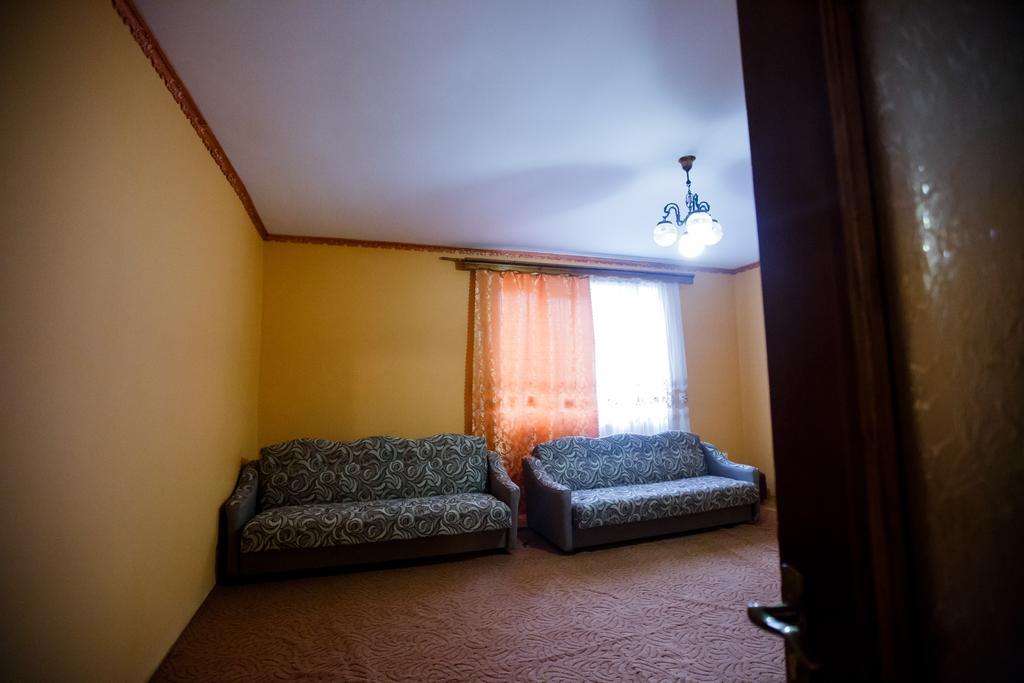 Guest House In Drachino Svaljava Exteriér fotografie
