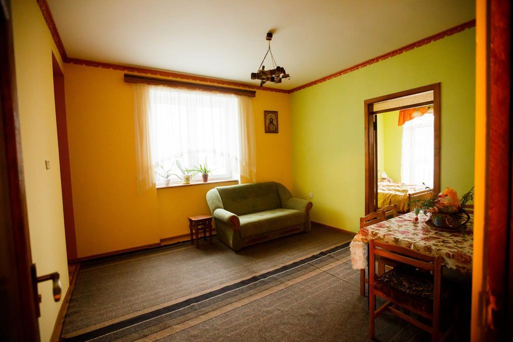Guest House In Drachino Svaljava Exteriér fotografie